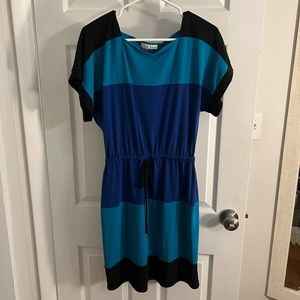 London Times. Size 4. Blue/black color block dress.